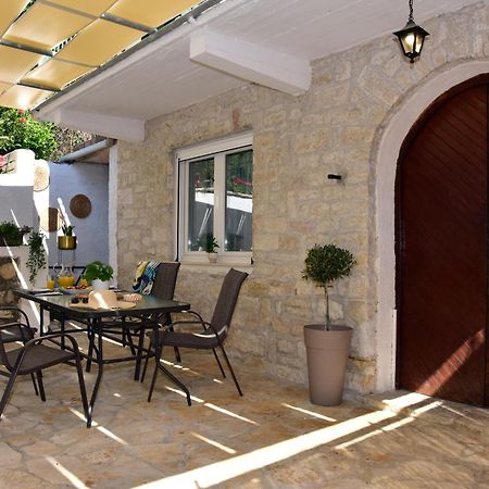 Karmela'S Cottage By Corfuescapes آغيوس يوانيس بيريستريون المظهر الخارجي الصورة